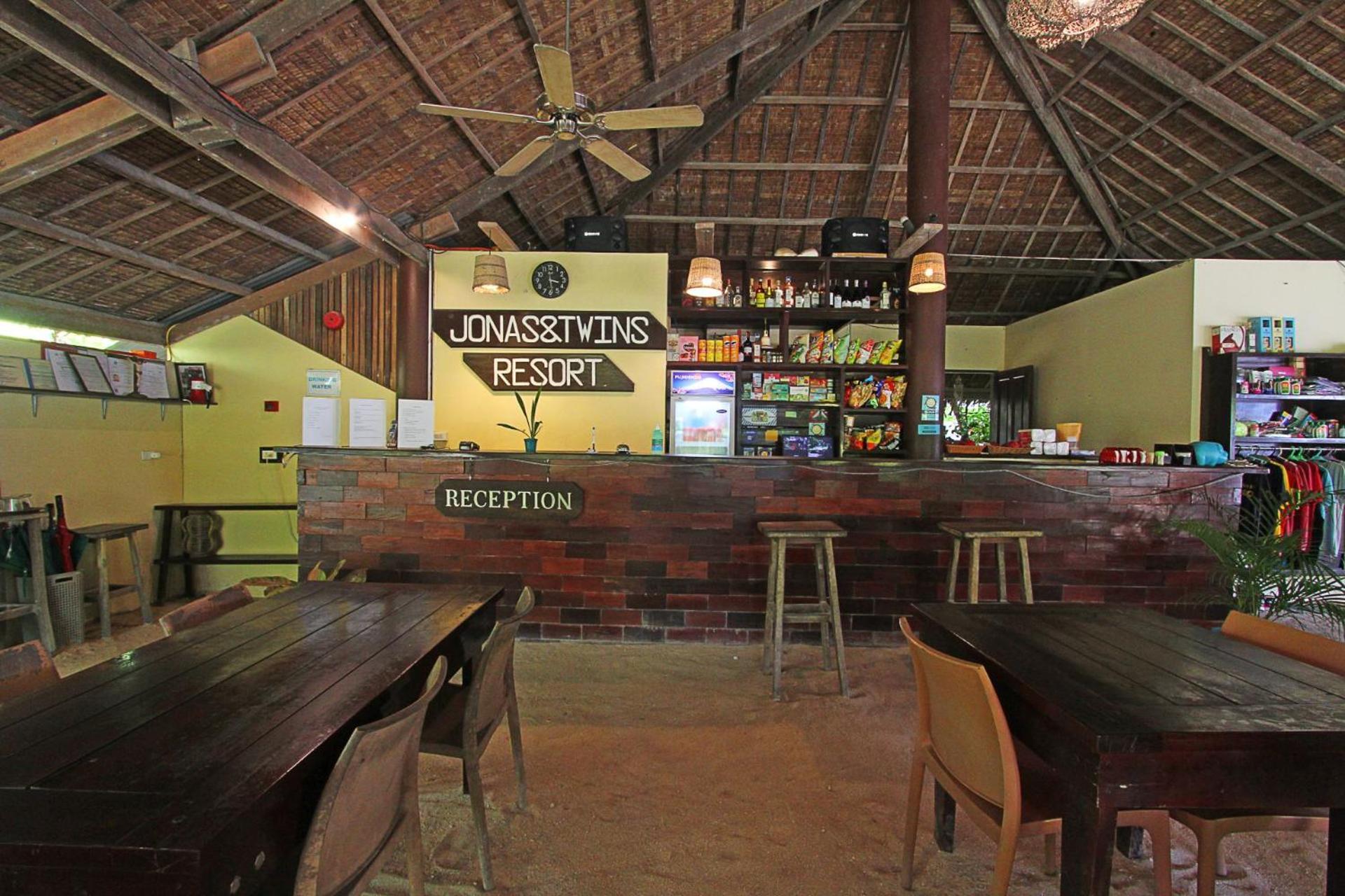 乔纳斯&双子度假酒店 卢纳将军城 外观 照片